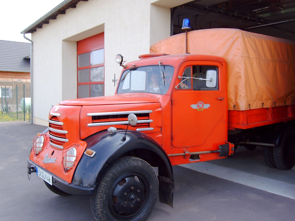 Feuerwehr Brachwitz - SchlauchbootRennen 2005 - 04