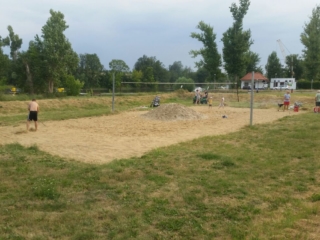 Volleyplatz erstrahlt in neuem Glanz - Brachwitz