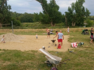 Volleyplatz erstrahlt in neuem Glanz - Brachwitz